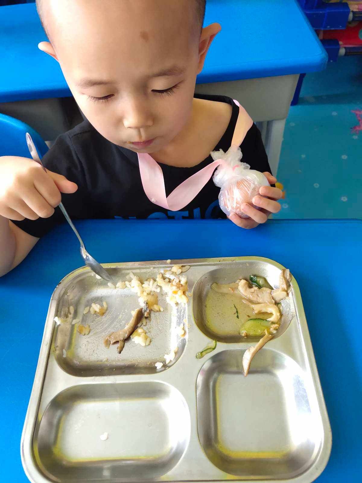 幼儿园的烹饪活动-糖豆宝宝的幸福小屋