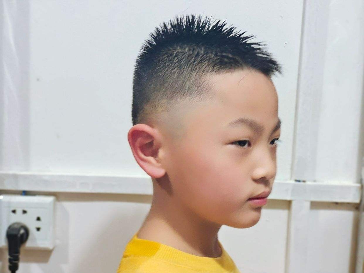 儿童发型男孩短发，小孩发型图片大全 - 66分享网