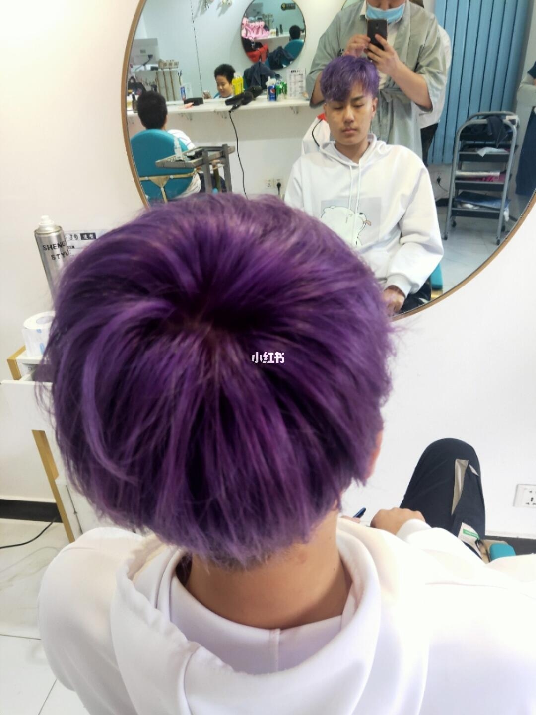 【DIY染头发】新年新发色！紫色真的好酷啊！染发护发两不误之还有我最爱的护发品牌！_哔哩哔哩_bilibili