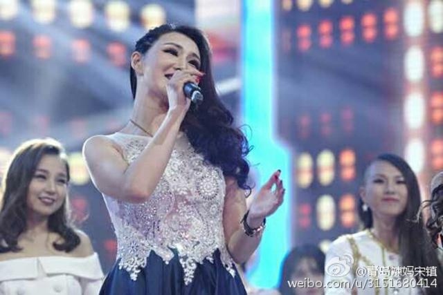 2017爱青岛网络达人秀晚会前夕,青岛辣妈宋镇接受爱青岛与fm96. 宋镇青岛辣妈