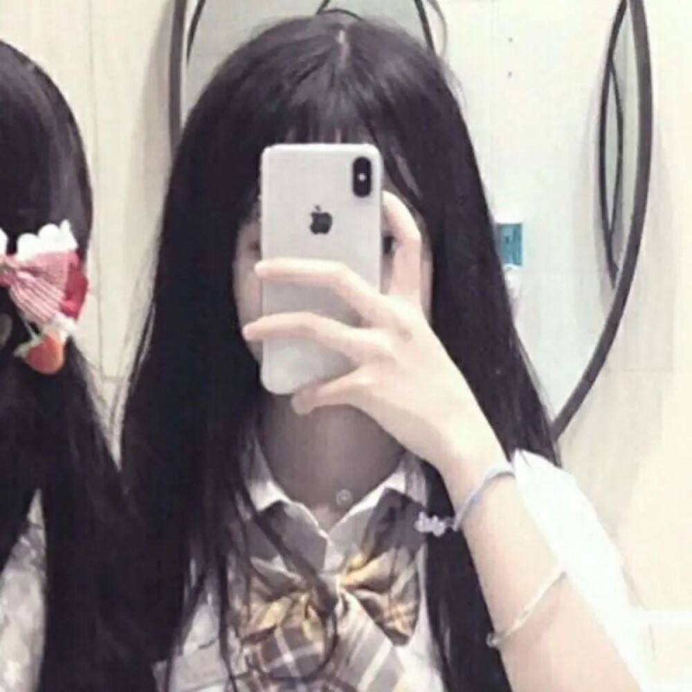 女生半身头像闺蜜