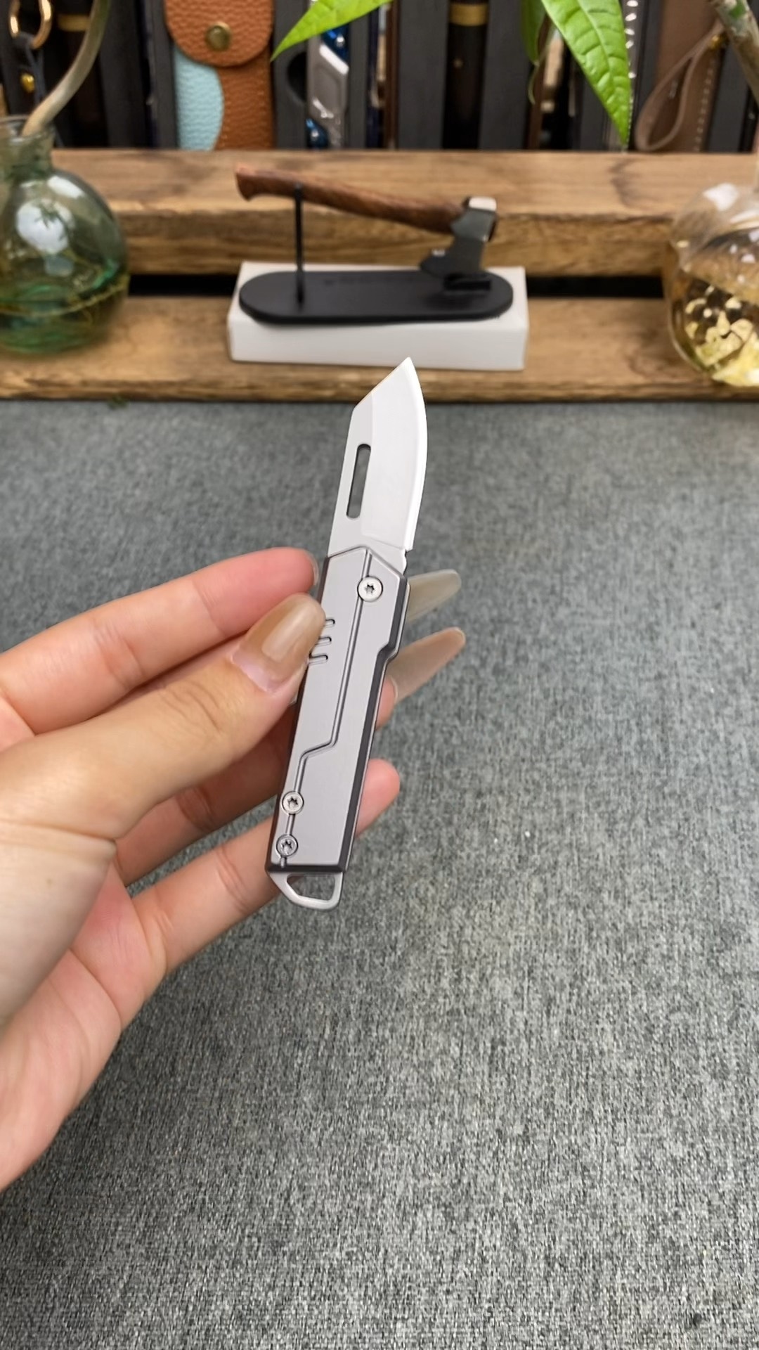 折叠刀