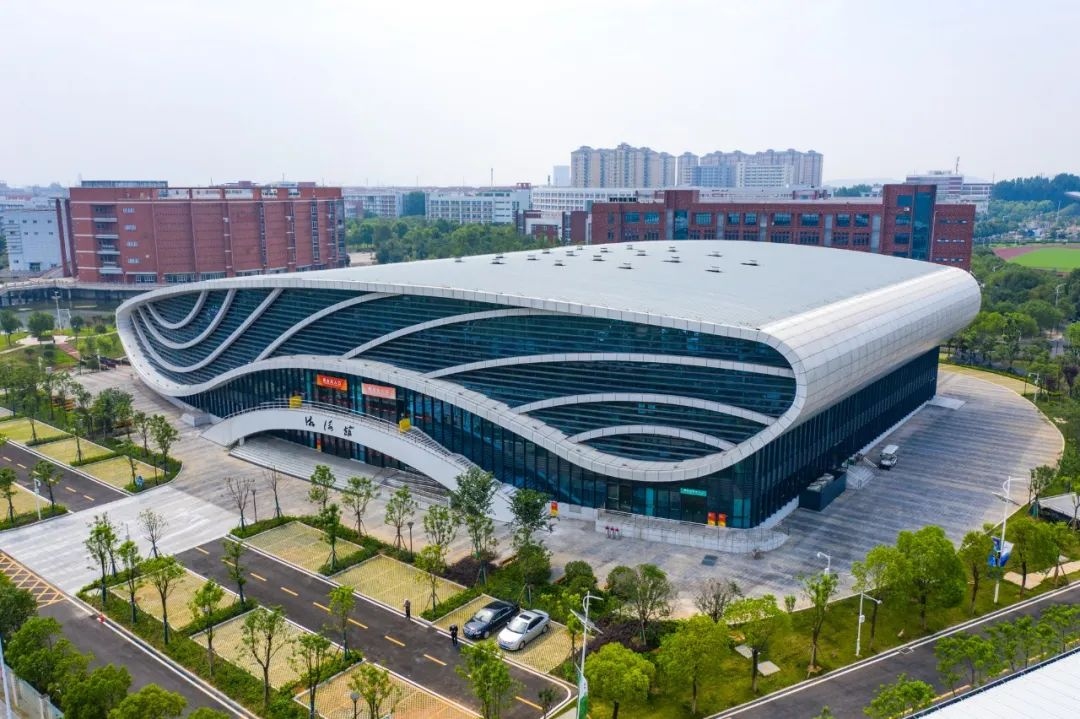 武商学院