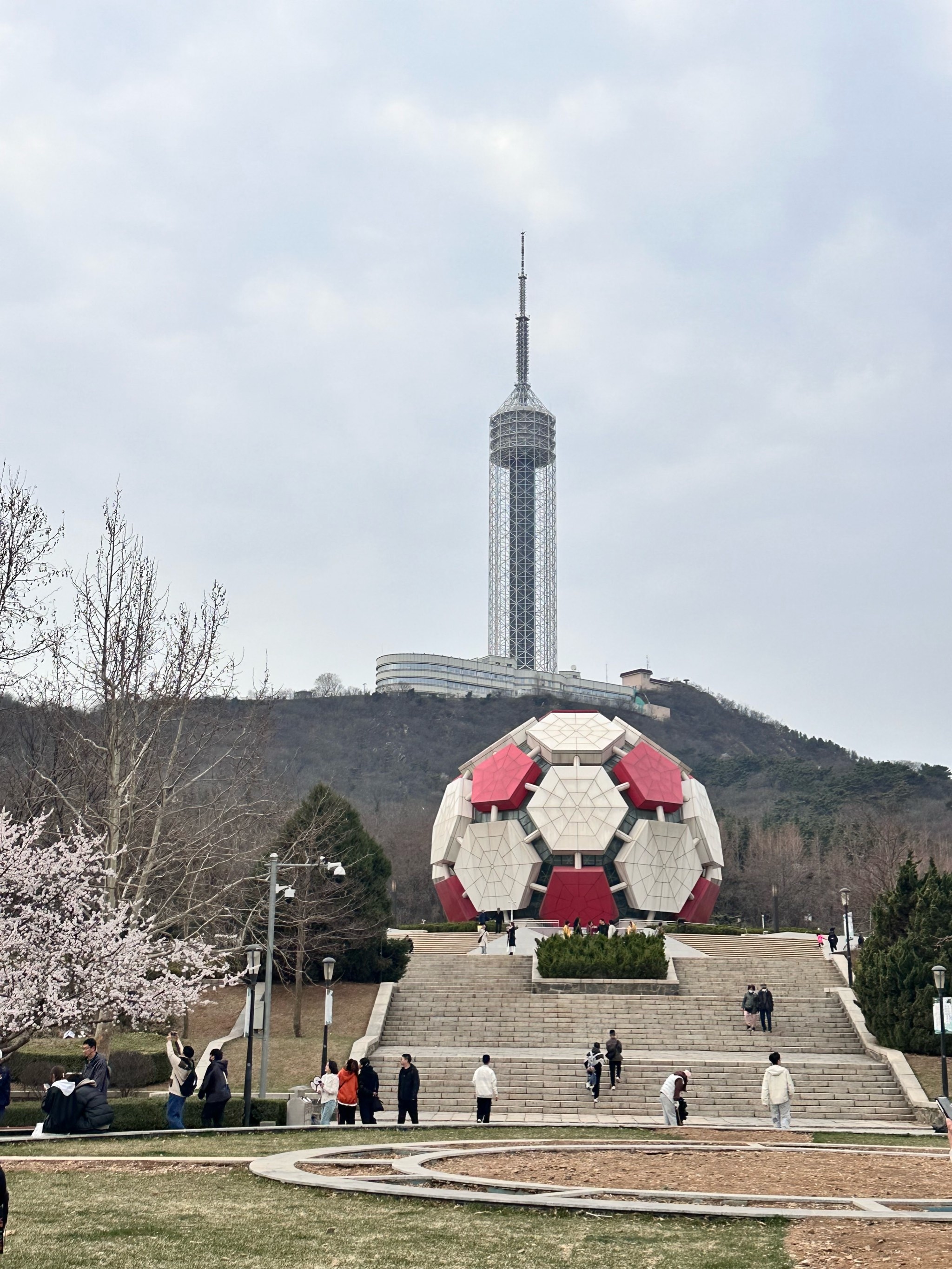 大连劳动公园