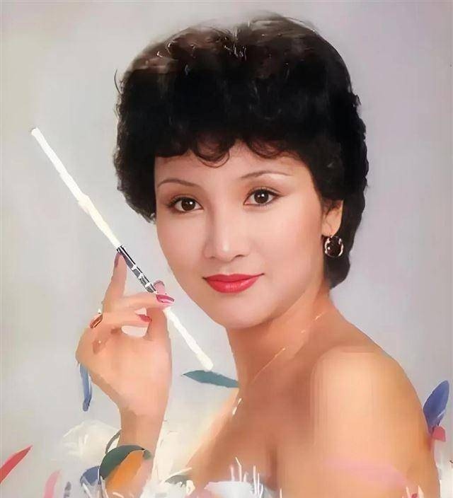狄波拉甄珍