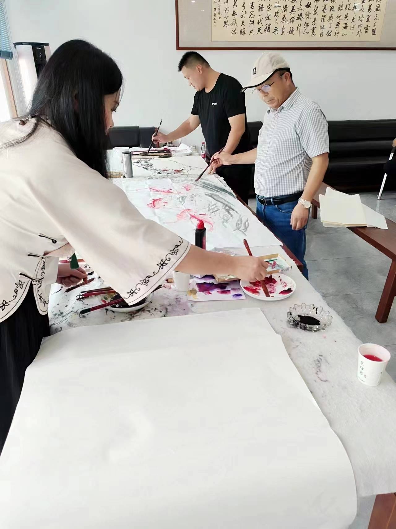何冠华