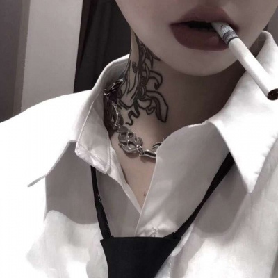 社会女生图片超拽霸气