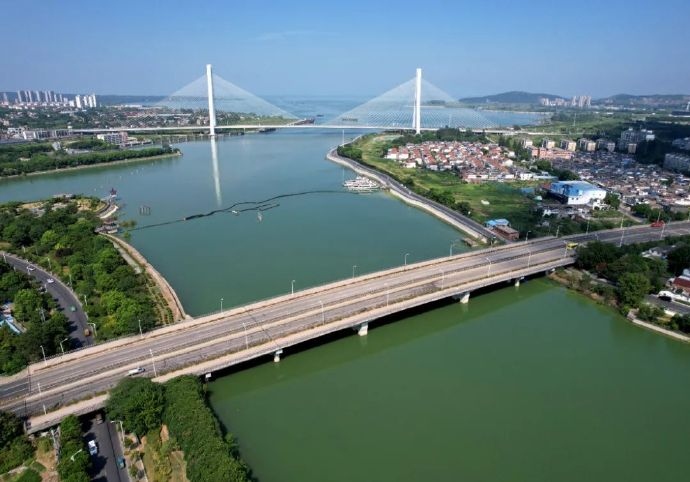 合肥中庙建跨巢湖大桥