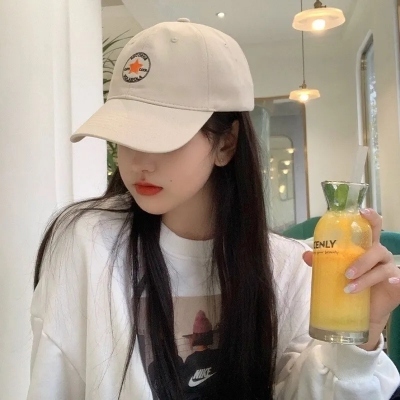ʚ 千万不要因为没有实现的承诺提前开心 ɞ_女生头像_我要个性网 帽子遮脸女生头像霸气