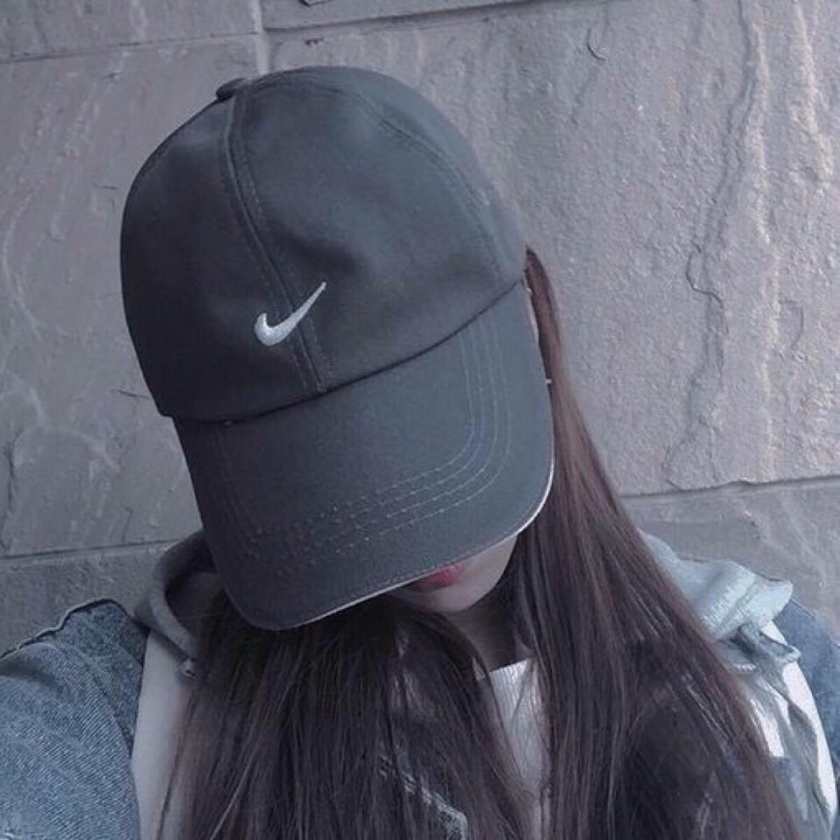 女生头像高清bygalee 帽子遮脸女生头像霸气
