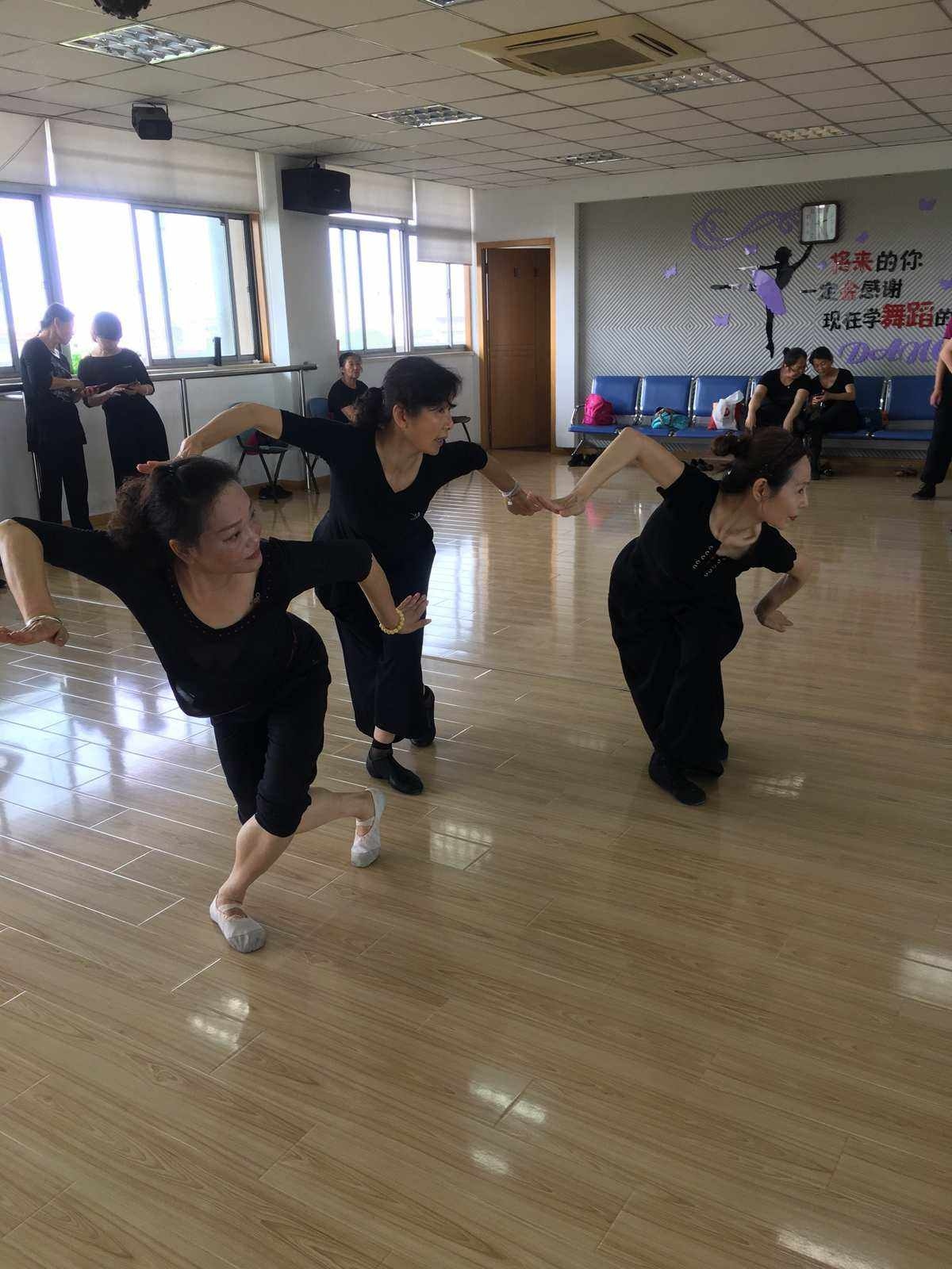 蒙古族舞蹈——顶碗舞-中关村在线摄影论坛